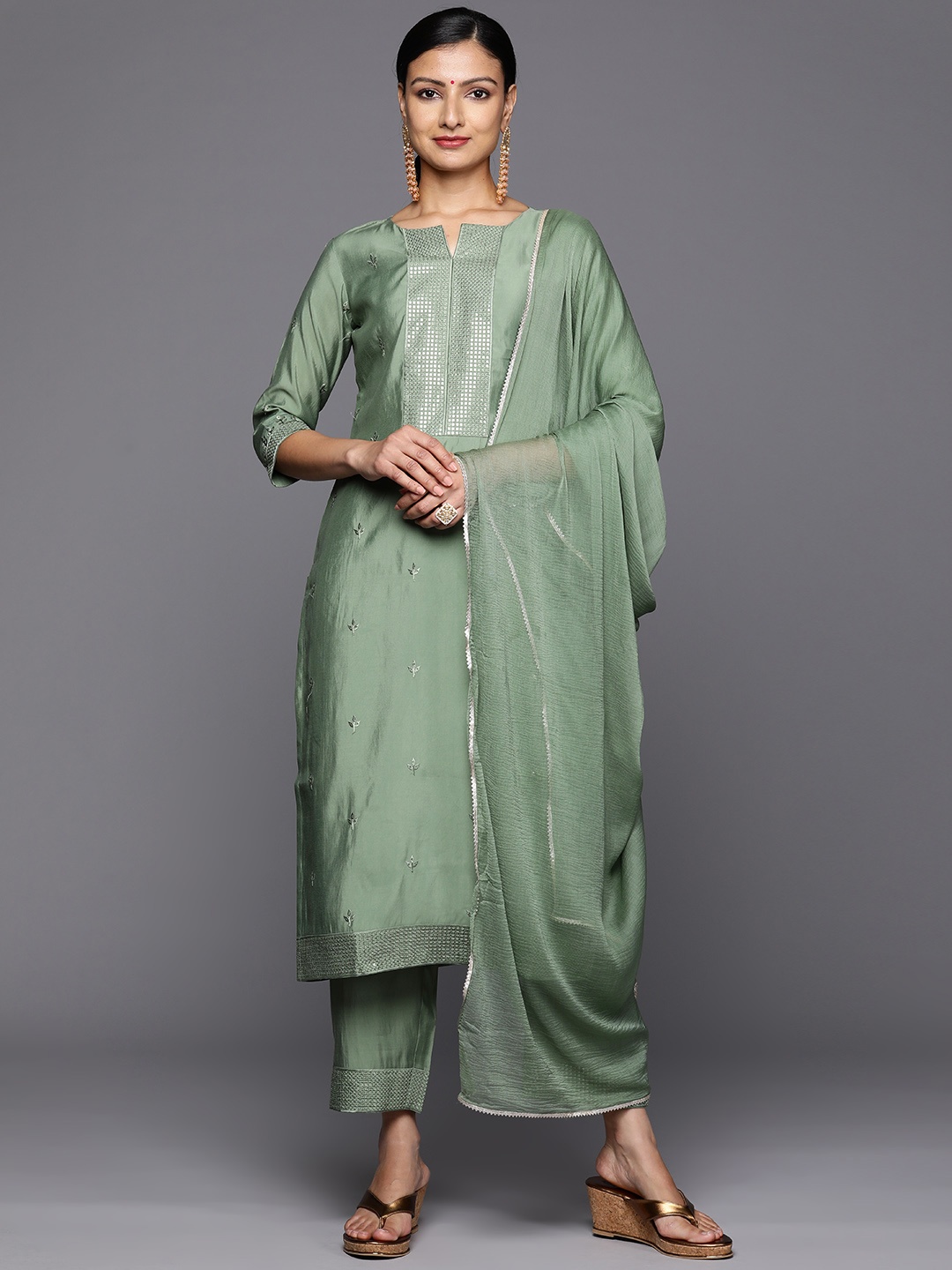 Libas Floral Yoke Design Panelled Sequinned Sweetheart Neck Kurta With Trousers & Dupatta, Green
Libas Floral Yoke Design Panelled Sequinned Sweetheart Neck Kurta With Trousers & Dupatta, Green
