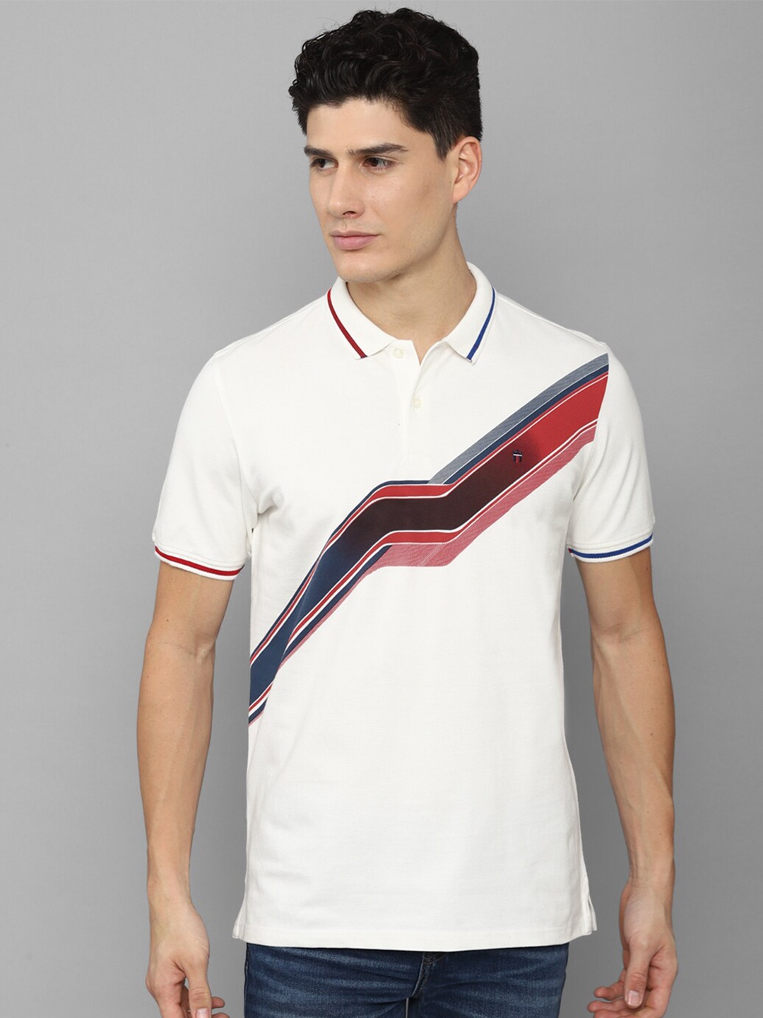 Louis Philippe Sport Graphic Printed Polo Collar Slim Fit Pure Cotton T-Shirt, White
Louis Philippe Sport Graphic Printed Polo Collar Slim Fit Pure Cotton T-Shirt, White