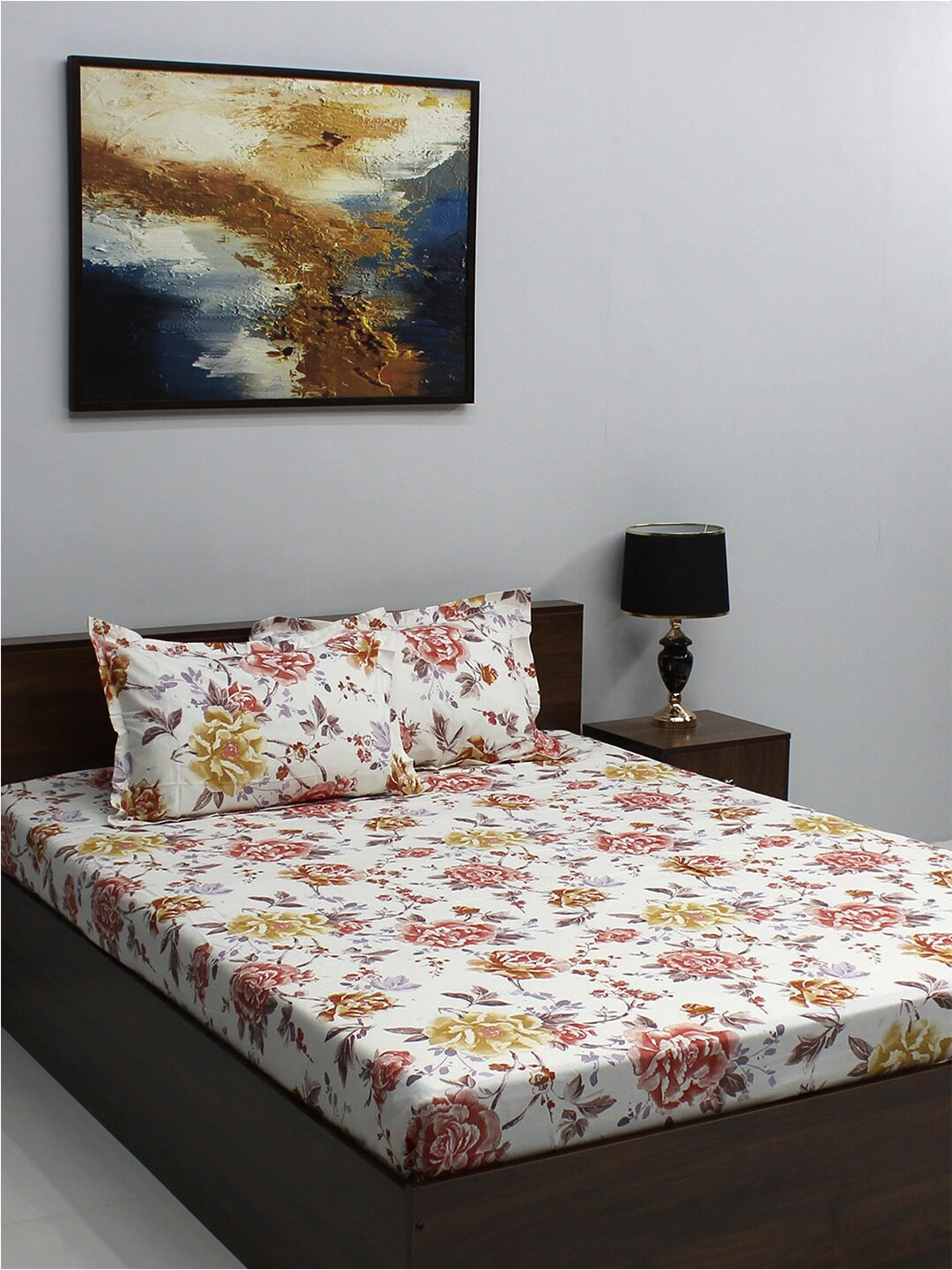 BOMBAY DYEING Florentine White Floral 144 TC Cotton King Bedsheet With 2 Pillow Covers
BOMBAY DYEING Florentine White Floral 144 TC Cotton King Bedsheet With 2 Pillow Covers