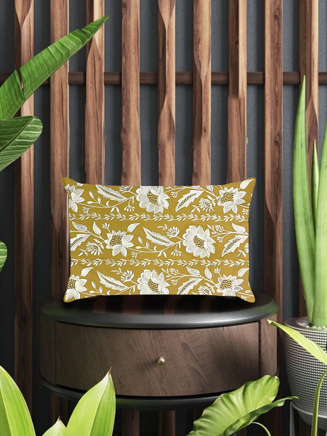 SHADES of LIFE Yellow & White 2 Pieces Embroidered Rectangle Pure Cotton Cushion Covers
SHADES of LIFE Yellow & White 2 Pieces Embroidered Rectangle Pure Cotton Cushion Covers