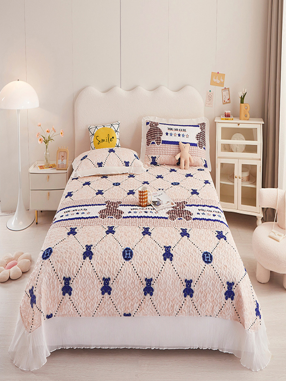 JC Collection Pink & Blue Printed 162 TC Queen Bed Cover With 2 Pillow Covers
JC Collection Pink & Blue Printed 162 TC Queen Bed Cover With 2 Pillow Covers