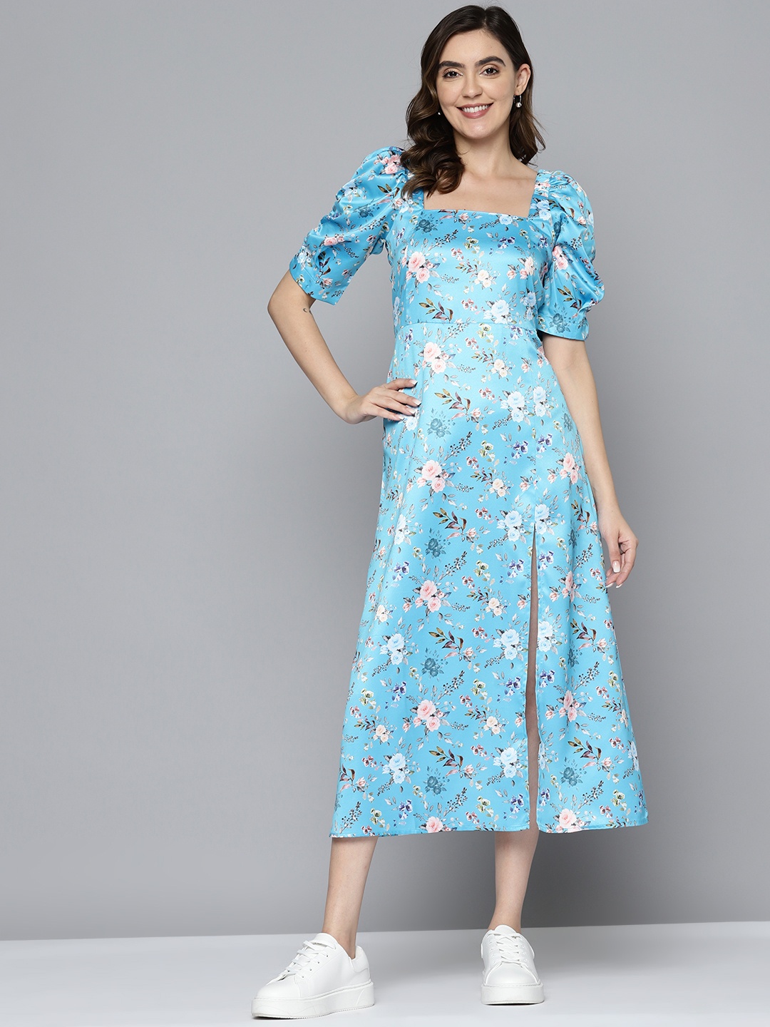 Mast & Harbour Floral Print Puff Sleeves Satin Fit & Flare Midi Dress With Slit Detail, Turquoise blue
Mast & Harbour Floral Print Puff Sleeves Satin Fit & Flare Midi Dress With Slit Detail, Turquoise blue