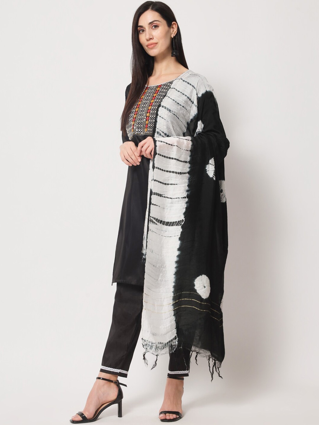 KALINI Ethnic Motifs Yoke Design Thread Work Kurta with Trousers & Dupatta, Black
KALINI Ethnic Motifs Yoke Design Thread Work Kurta with Trousers & Dupatta, Black