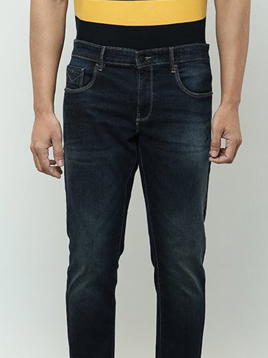 Indian Terrain Men Brooklyn Slim Fit Light Fade Pure Cotton Jeans, Blue
Indian Terrain Men Brooklyn Slim Fit Light Fade Pure Cotton Jeans, Blue