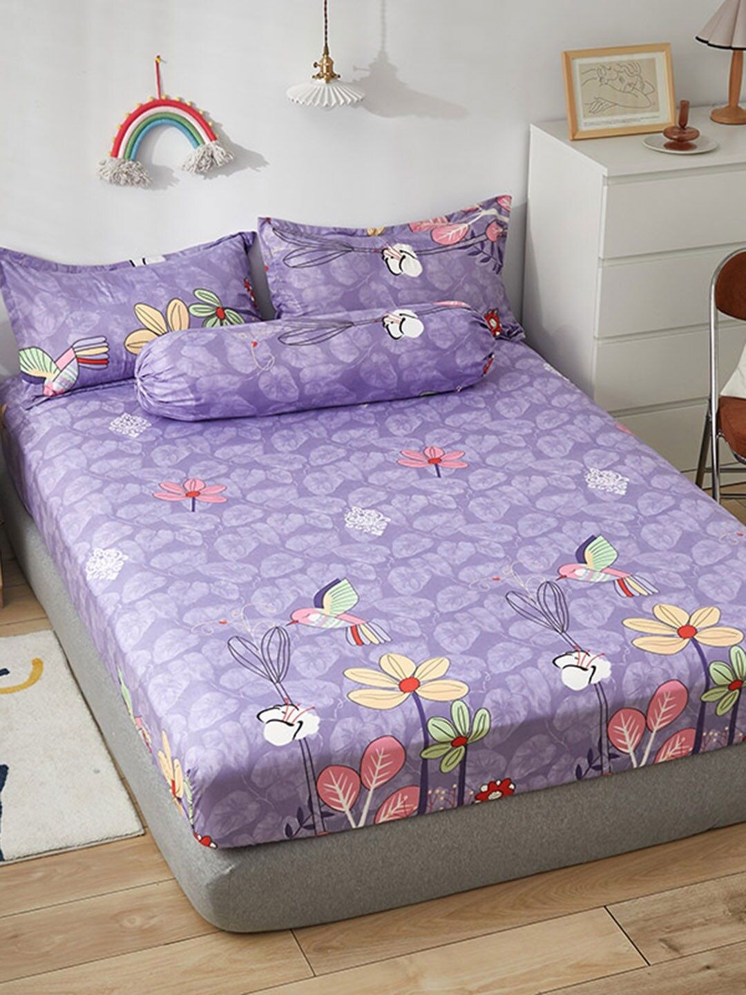 JC HOME Purple & Green Floral Printed 150 TC Fitted Single Bedsheet & Pillow Cover
JC HOME Purple & Green Floral Printed 150 TC Fitted Single Bedsheet & Pillow Cover