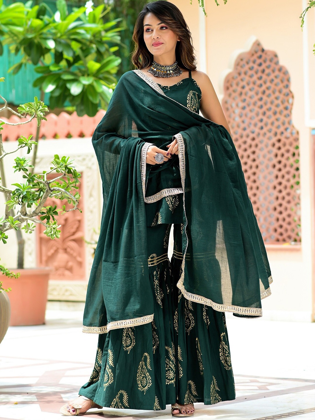 Hatheli Ethnic Motifs Printed Gotta Patti Pure Cotton Kurti with Sharara & Dupatta, Green
Hatheli Ethnic Motifs Printed Gotta Patti Pure Cotton Kurti with Sharara & Dupatta, Green
