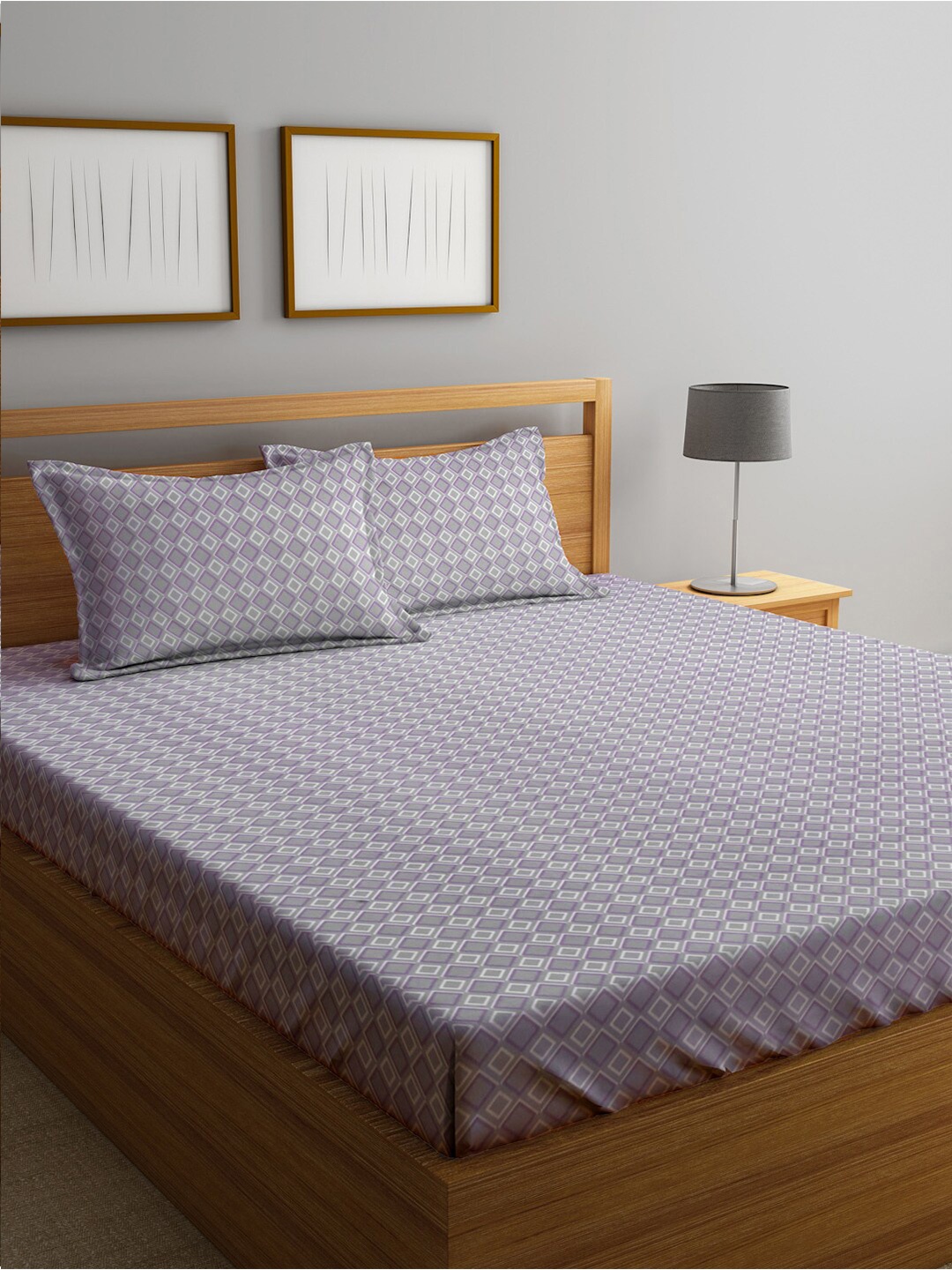 KLOTTHE Grey & White Geometric-Printed 300TC Double King Bedsheet with 2 Pillow Covers, Multi
KLOTTHE Grey & White Geometric-Printed 300TC Double King Bedsheet with 2 Pillow Covers, Multi