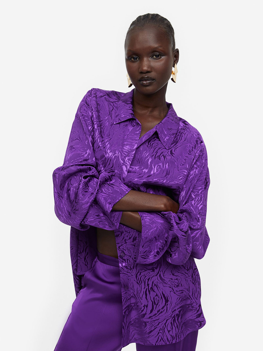 H&M Women Oversized Jacquard-Weave Shirt, Purple 
H&M Women Oversized Jacquard-Weave Shirt, Purple
