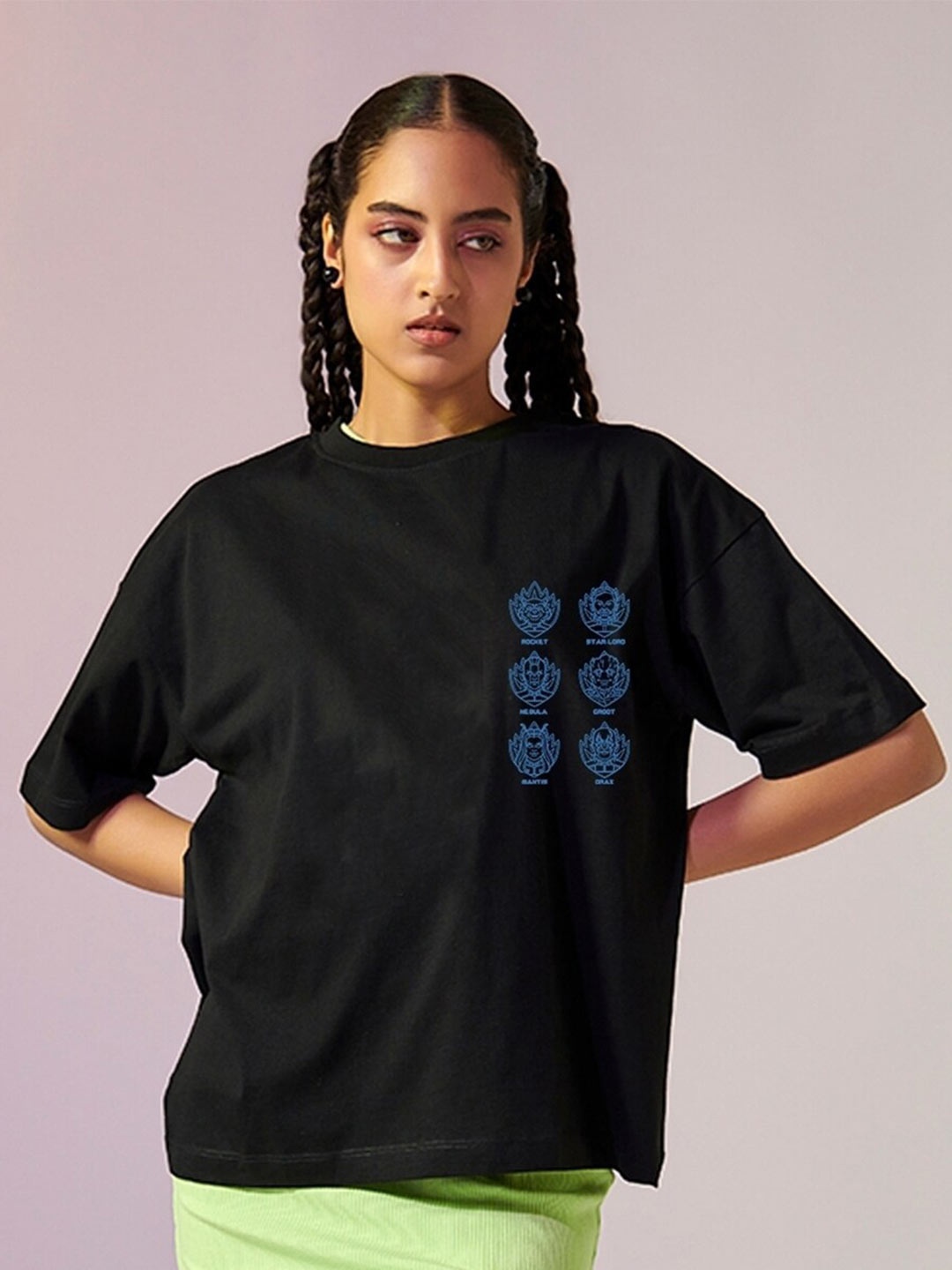 Bewakoof x OFFICIAL MARVEL MERCHANDISE Women Galaxy Tour Graphic Printed Oversized T-shirt, Black
Bewakoof x OFFICIAL MARVEL MERCHANDISE Women Galaxy Tour Graphic Printed Oversized T-shirt, Black