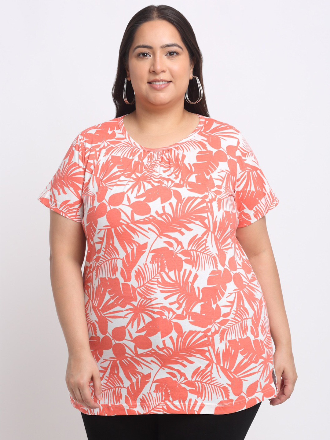 plusS Plus Size Coral Floral Printed Longline Cotton T-shirt
plusS Plus Size Coral Floral Printed Longline Cotton T-shirt