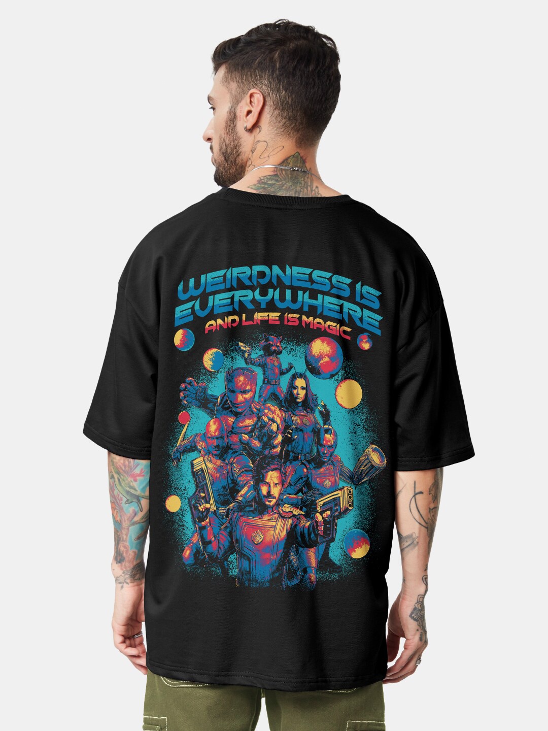 The Souled Store Black Stay Weird Printed Drop-Shoulder Oversized Pure Cotton T-shirt
The Souled Store Black Stay Weird Printed Drop-Shoulder Oversized Pure Cotton T-shirt