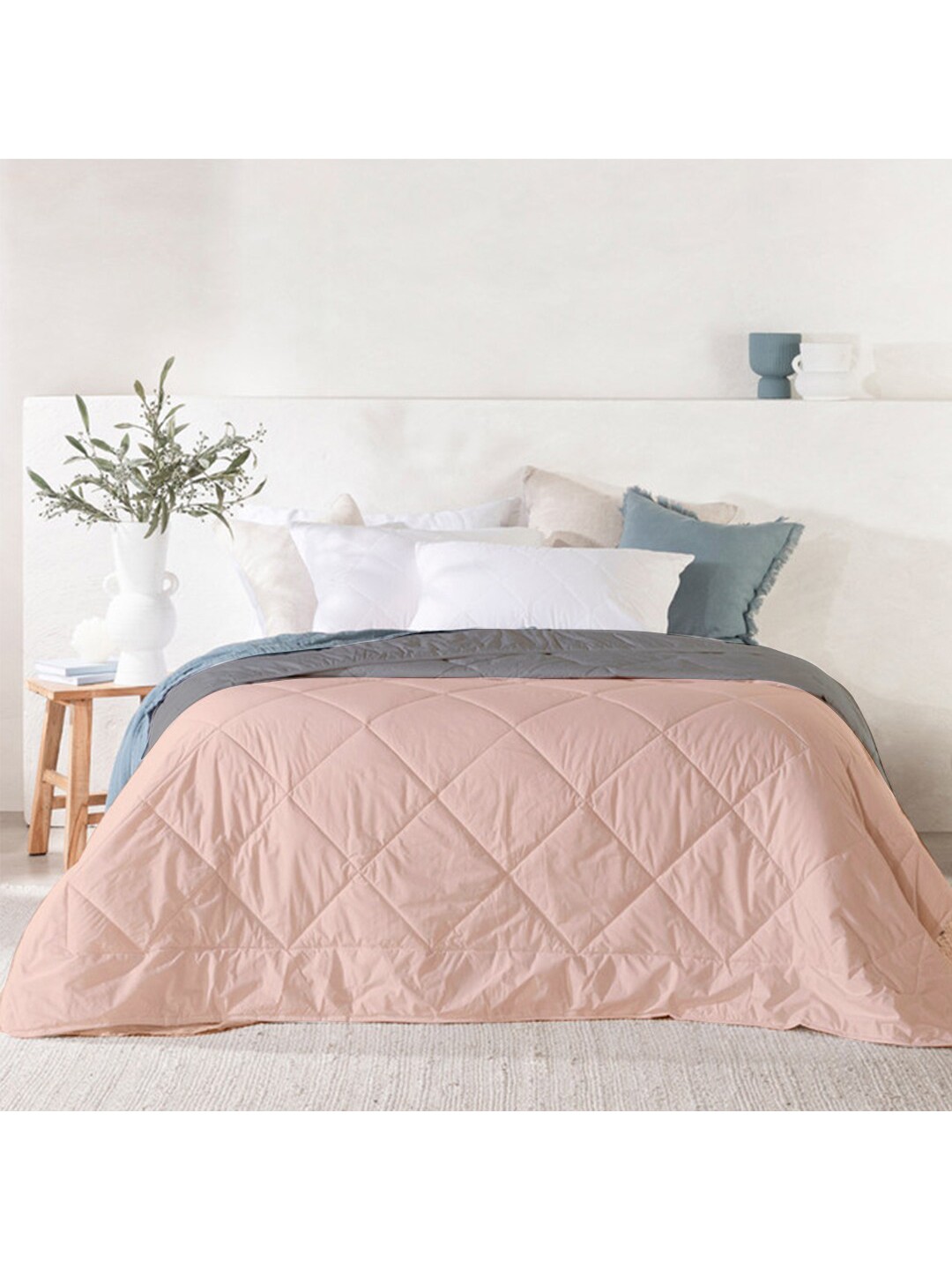 RAZZAI Peach-Coloured & Grey Geometric Microfiber AC Room 150 GSM Double Bed Comforter
RAZZAI Peach-Coloured & Grey Geometric Microfiber AC Room 150 GSM Double Bed Comforter