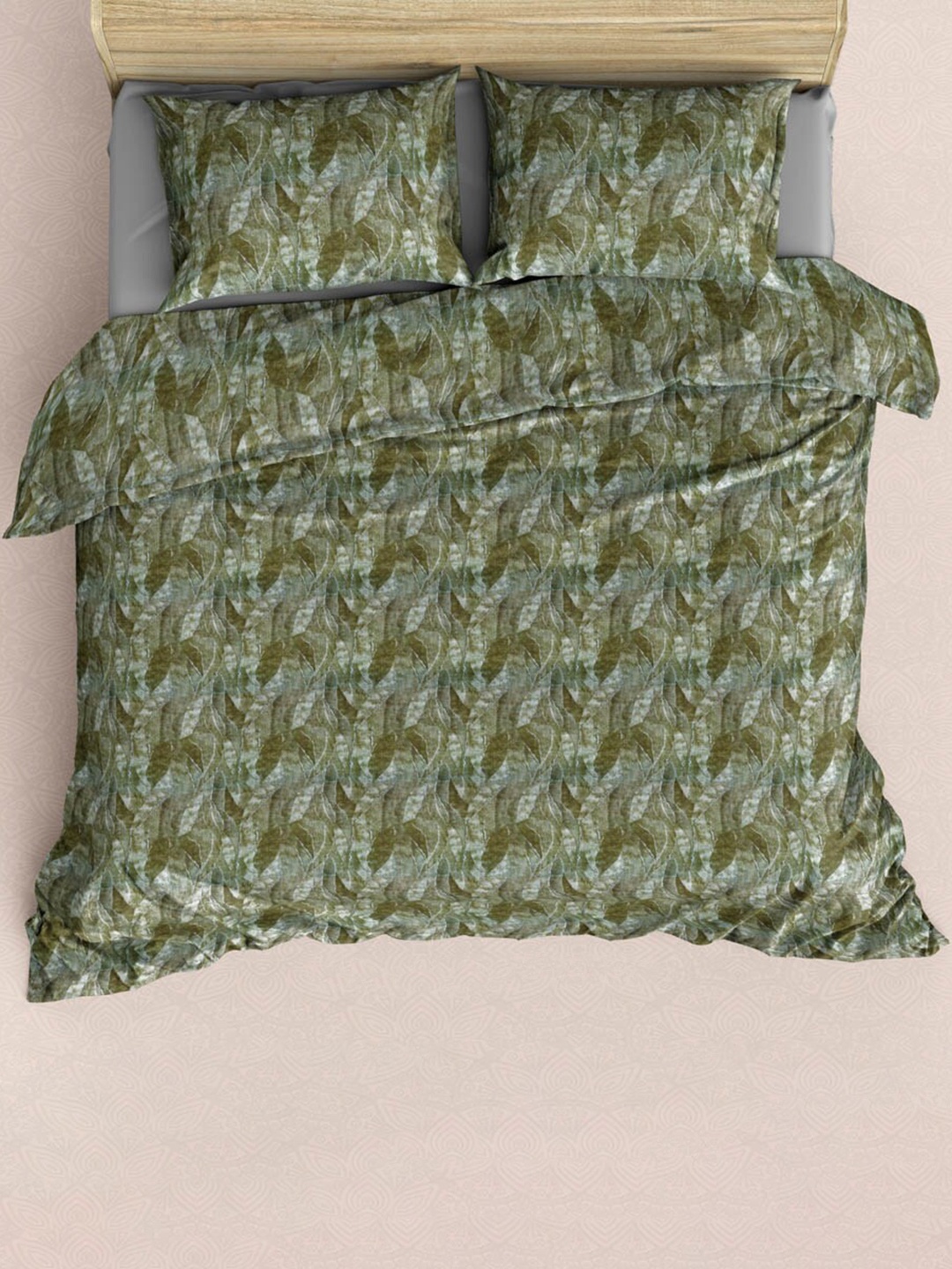 JAIPUR FABRIC Green Geometric 300 TC Reversible Cotton King Bedsheet & 4 Pillow Covers
JAIPUR FABRIC Green Geometric 300 TC Reversible Cotton King Bedsheet & 4 Pillow Covers