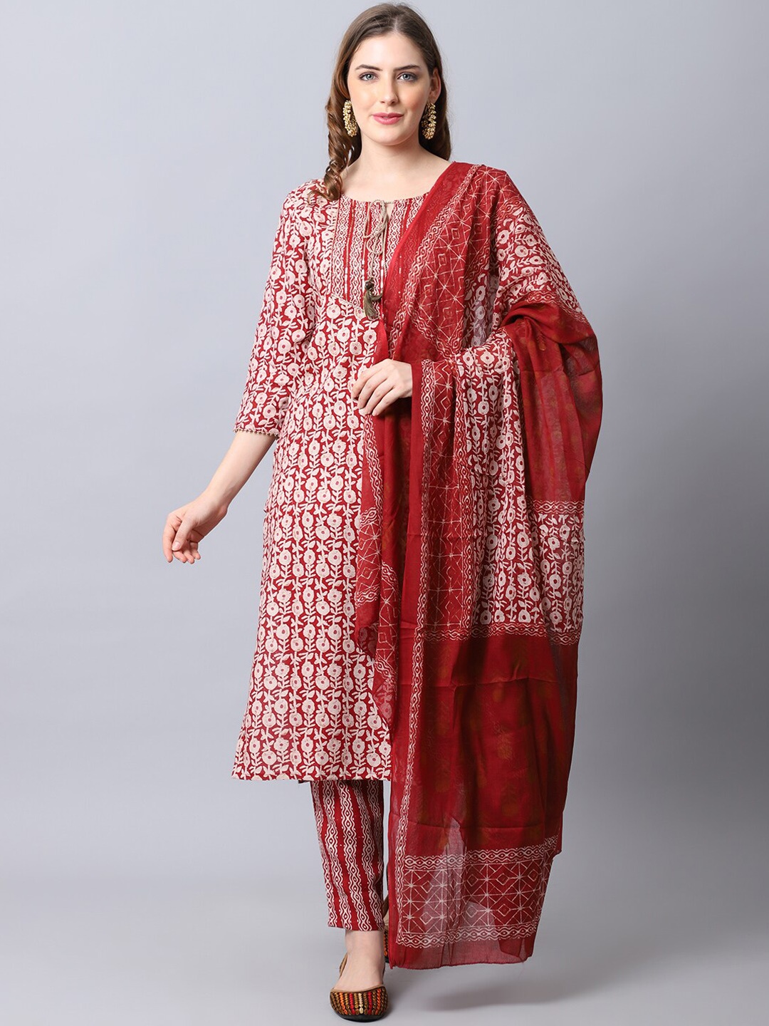 The Mini NEEDLE Printed Gotta Patti Pure Cotton Kurta with Trousers & Dupatta, Maroon
The Mini NEEDLE Printed Gotta Patti Pure Cotton Kurta with Trousers & Dupatta, Maroon