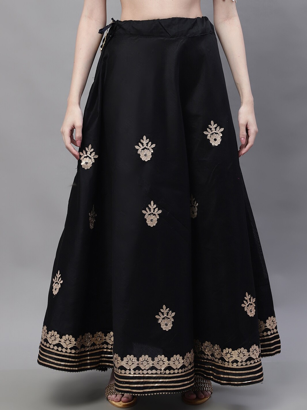 SOUNDARYA Floral Embroidered Gota Patti Work Flared Chanderi Silk Maxi Lehanga Skirt, Black
SOUNDARYA Floral Embroidered Gota Patti Work Flared Chanderi Silk Maxi Lehanga Skirt, Black