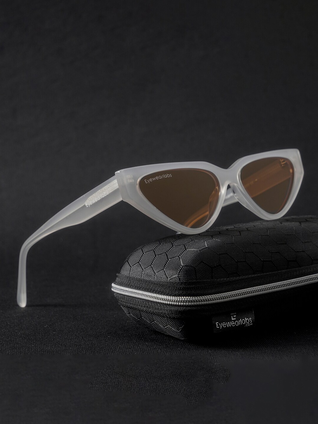 Eyewearlabs Women Lens & Cateye Sunglasses With Polarised Lens CBlairFWHSC1EL1180, Black
Eyewearlabs Women Lens & Cateye Sunglasses With Polarised Lens CBlairFWHSC1EL1180, Black