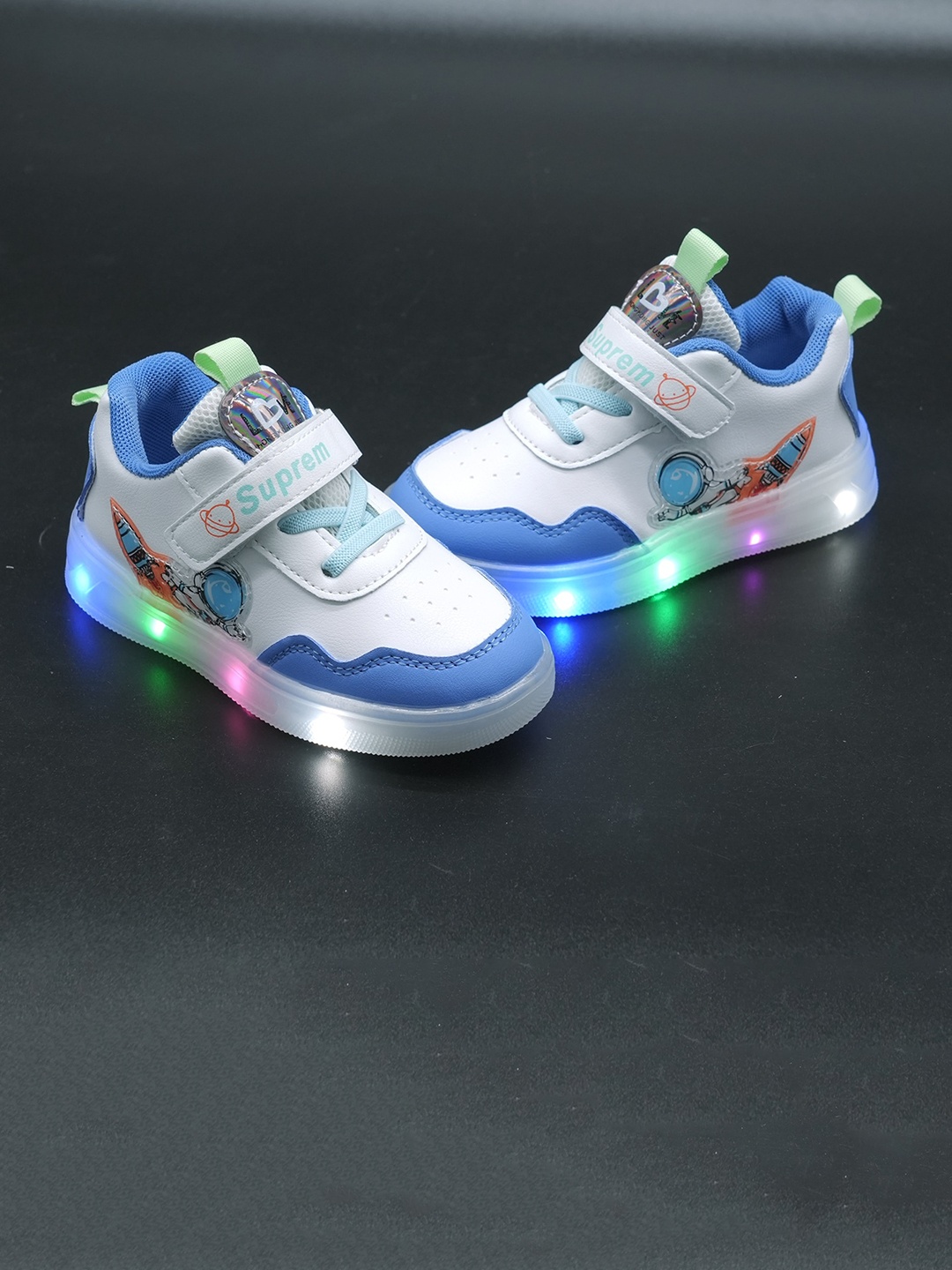 FEETWELL SHOES Kids Colourblocked LED Sneakers, White
