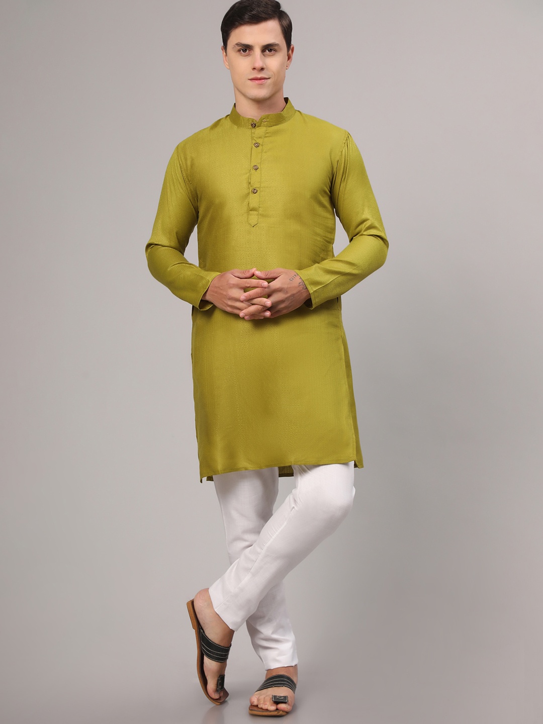 Murta Trends Band Collar Ethnic Motifs Self Design Straight Kurta with Pyjamas, Olive
Murta Trends Band Collar Ethnic Motifs Self Design Straight Kurta with Pyjamas, Olive
