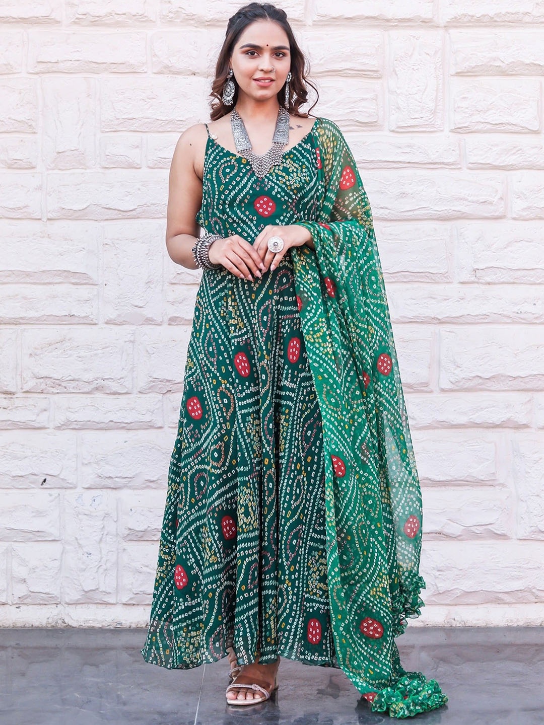 Thread & Button Bandhani Printed Regular Silk Chiffon Kurta with Palazzos & With Dupatta, Green
Thread & Button Bandhani Printed Regular Silk Chiffon Kurta with Palazzos & With Dupatta, Green