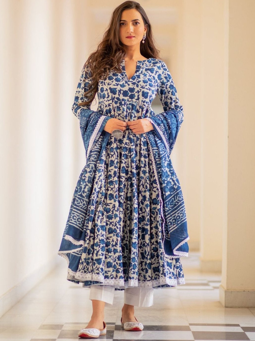 Collection Rj23 Floral Printed Anarkali Pure Cotton Kurta with Trousers & Dupatta, Blue
Collection Rj23 Floral Printed Anarkali Pure Cotton Kurta with Trousers & Dupatta, Blue
