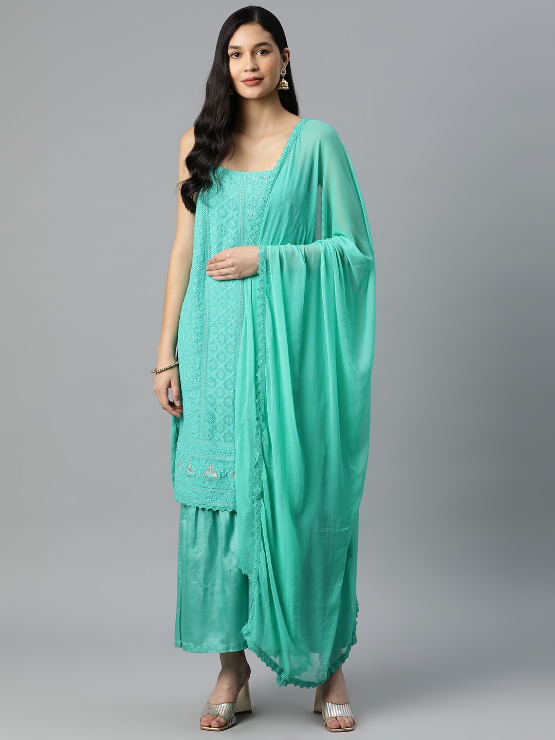 Sunehri Ethnic Motifs Embroidered Regular Sequinned Kurta With Sharara & Dupatta, Sea green
Sunehri Ethnic Motifs Embroidered Regular Sequinned Kurta With Sharara & Dupatta, Sea green