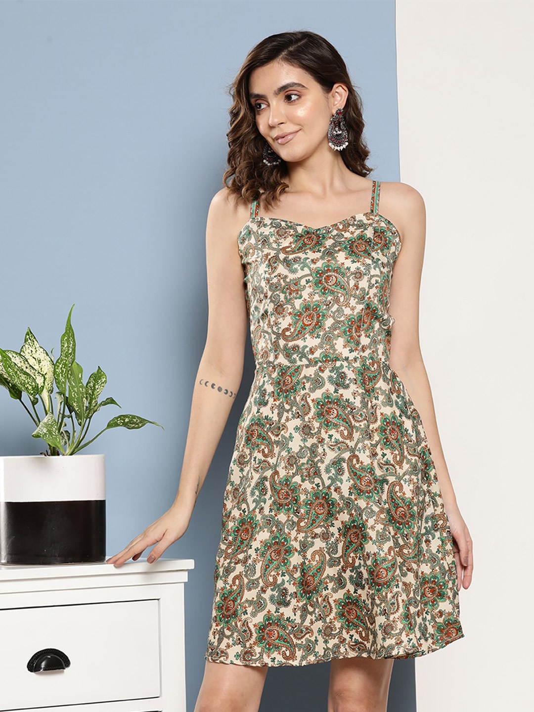 InWeave Green Floral Printed Fit & Flare Back Tie-Up Dress