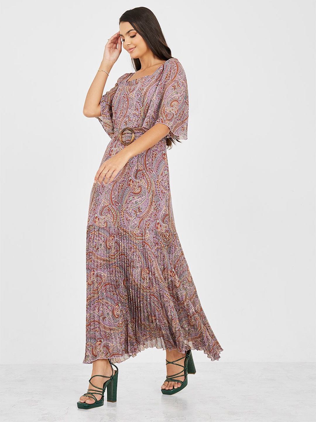 Styli Ethnic Motifs Printed Square Neck Flared Sleeves Accordion Pleated Maxi Dress, Purple
Styli Ethnic Motifs Printed Square Neck Flared Sleeves Accordion Pleated Maxi Dress, Purple