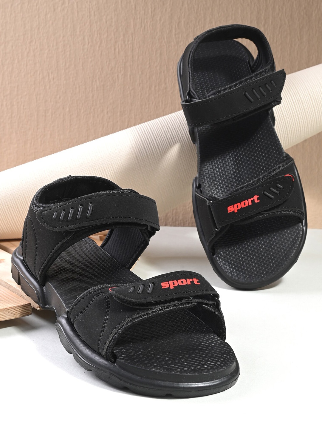 BIRDE Men Textured Sports Sandals, Black
