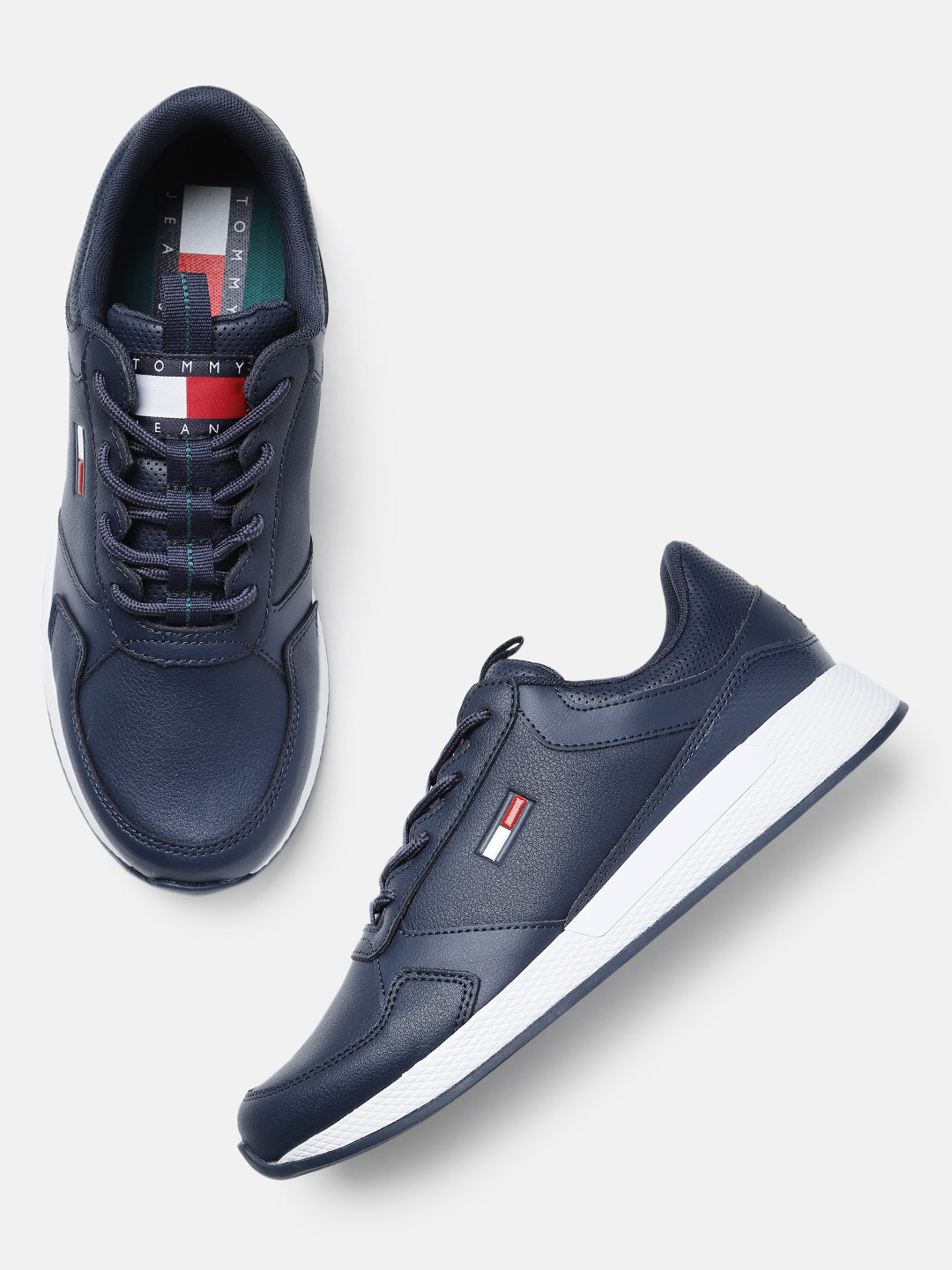 Tommy Hilfiger Men Flexi Runner Leather Sneakers, Navy blue
Tommy Hilfiger Men Flexi Runner Leather Sneakers, Navy blue