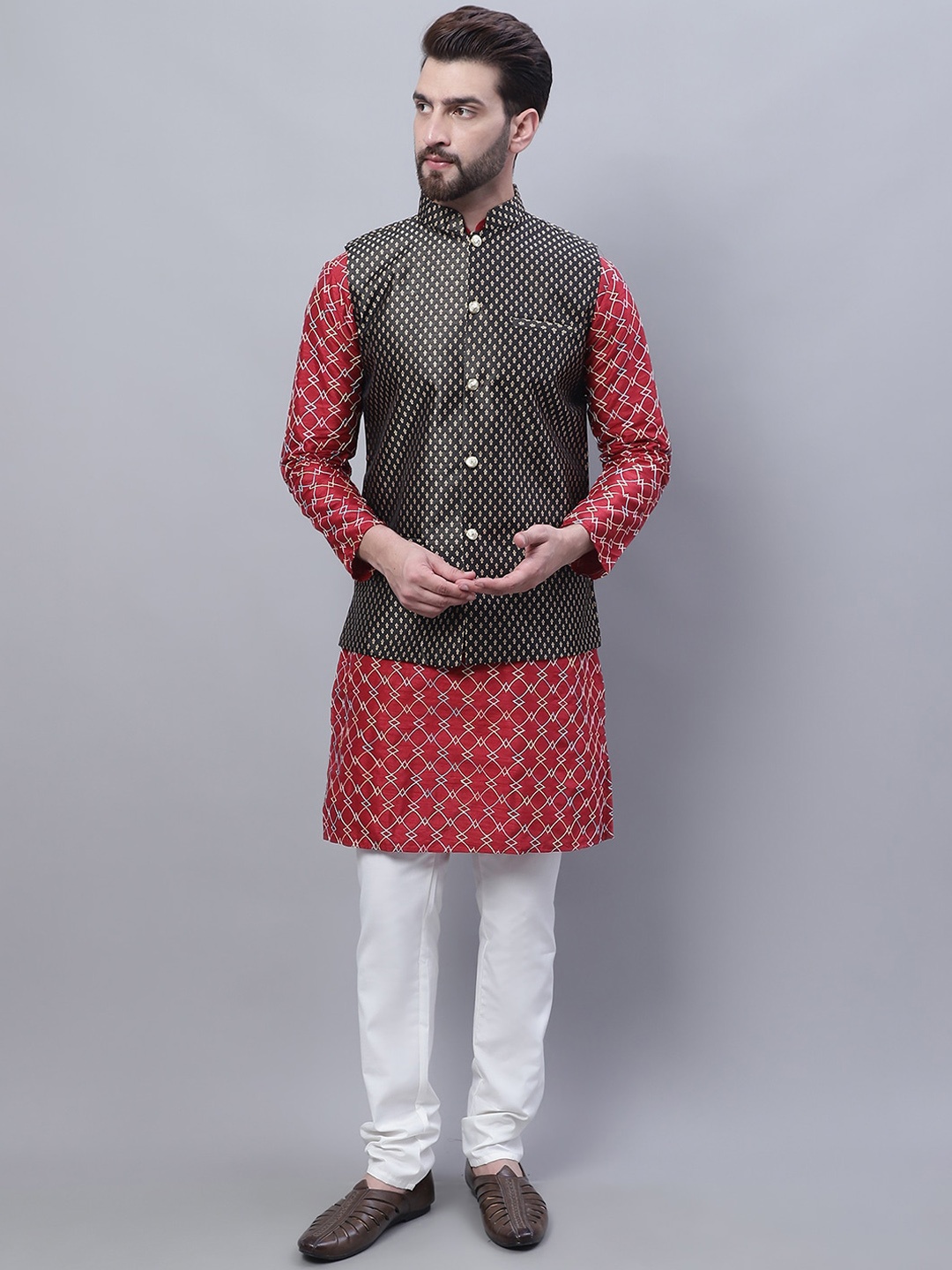 SOJANYA Ethnic Motifs Embroidered Regular Thread Work Kurta With Churidar & Nehru Jacket, Maroon
SOJANYA Ethnic Motifs Embroidered Regular Thread Work Kurta With Churidar & Nehru Jacket, Maroon