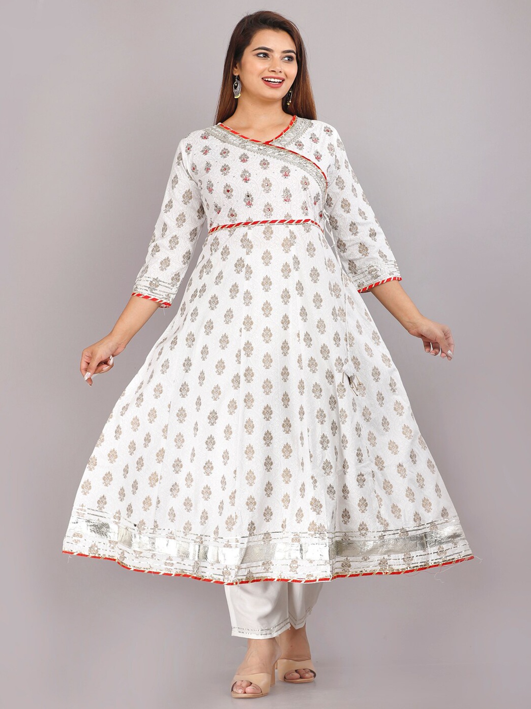 Karagwals fab Ethnic Motifs Printed Angrakha Thread Work Kurta With Trousers & Dupatta, White
Karagwals fab Ethnic Motifs Printed Angrakha Thread Work Kurta With Trousers & Dupatta, White