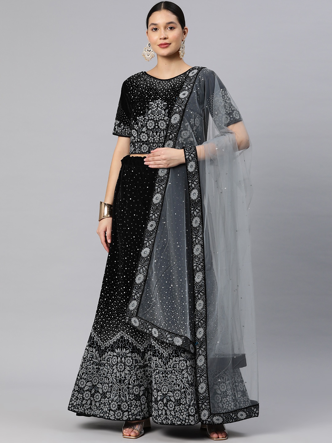 CAMPAIGN TRENDS Embellished Beads & Stones Unstitched Lehenga & Blouse With Dupatta, Black
CAMPAIGN TRENDS Embellished Beads & Stones Unstitched Lehenga & Blouse With Dupatta, Black