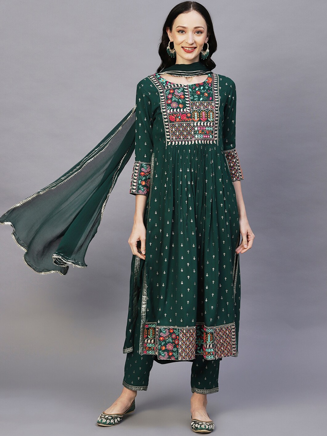 FASHOR Green Ethnic Motifs Printed Pleated Mirror Work Kurta with Trousers & Dupatta
FASHOR Green Ethnic Motifs Printed Pleated Mirror Work Kurta with Trousers & Dupatta