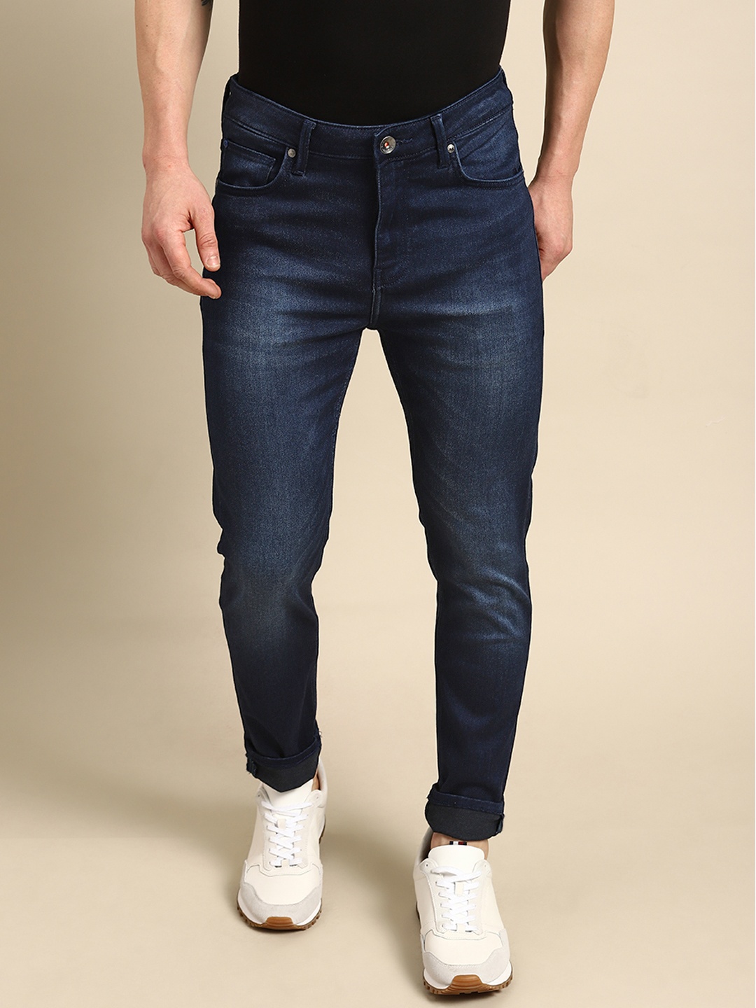 United Colors of Benetton Men Light Fade Stretchable Low Crotch Jeans, Navy blue