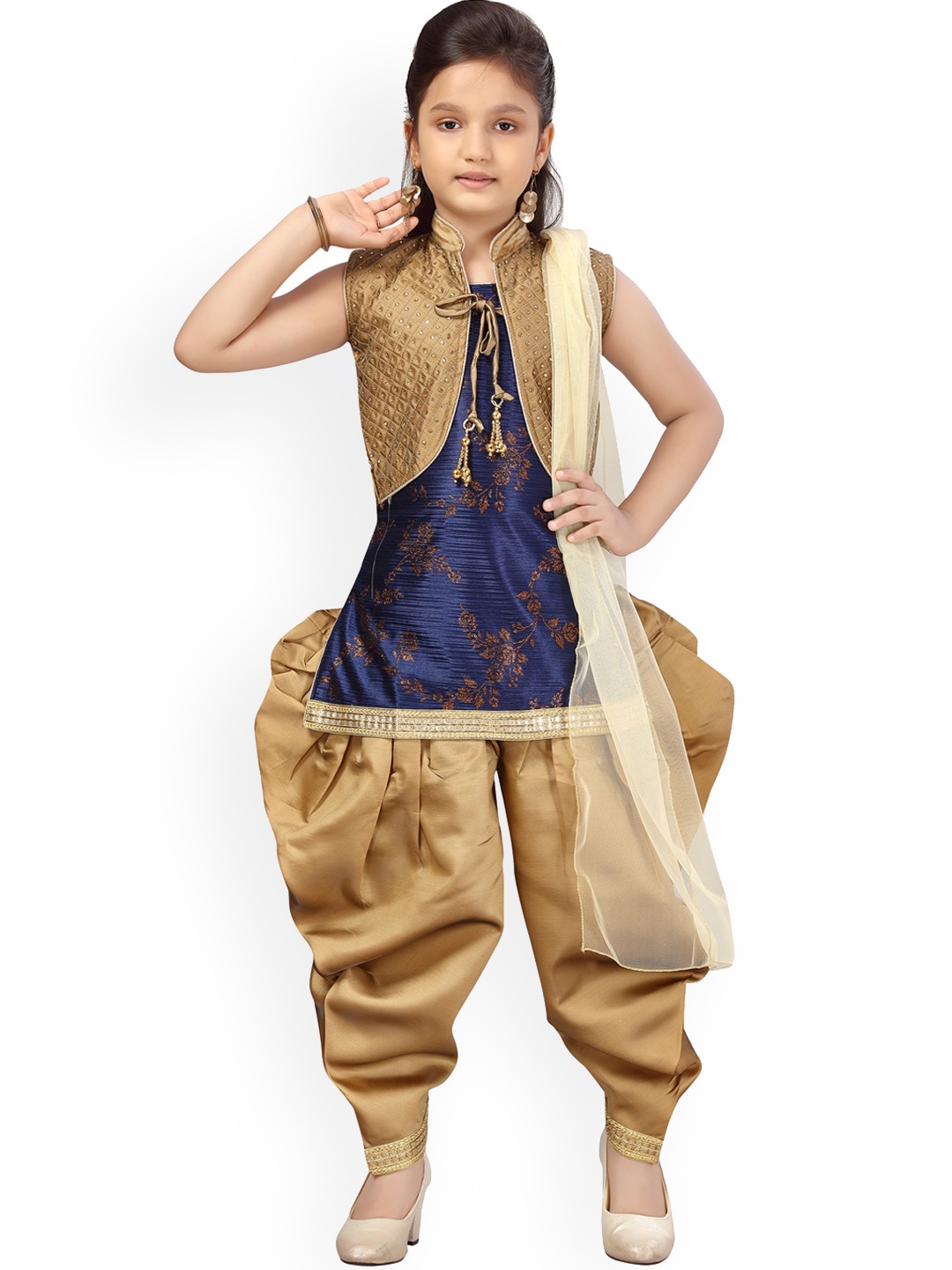 BAESD Girls Floral Printed Beads & Stones Pure Silk Kurti With Patiala & Dupatta, Navy blue
BAESD Girls Floral Printed Beads & Stones Pure Silk Kurti With Patiala & Dupatta, Navy blue