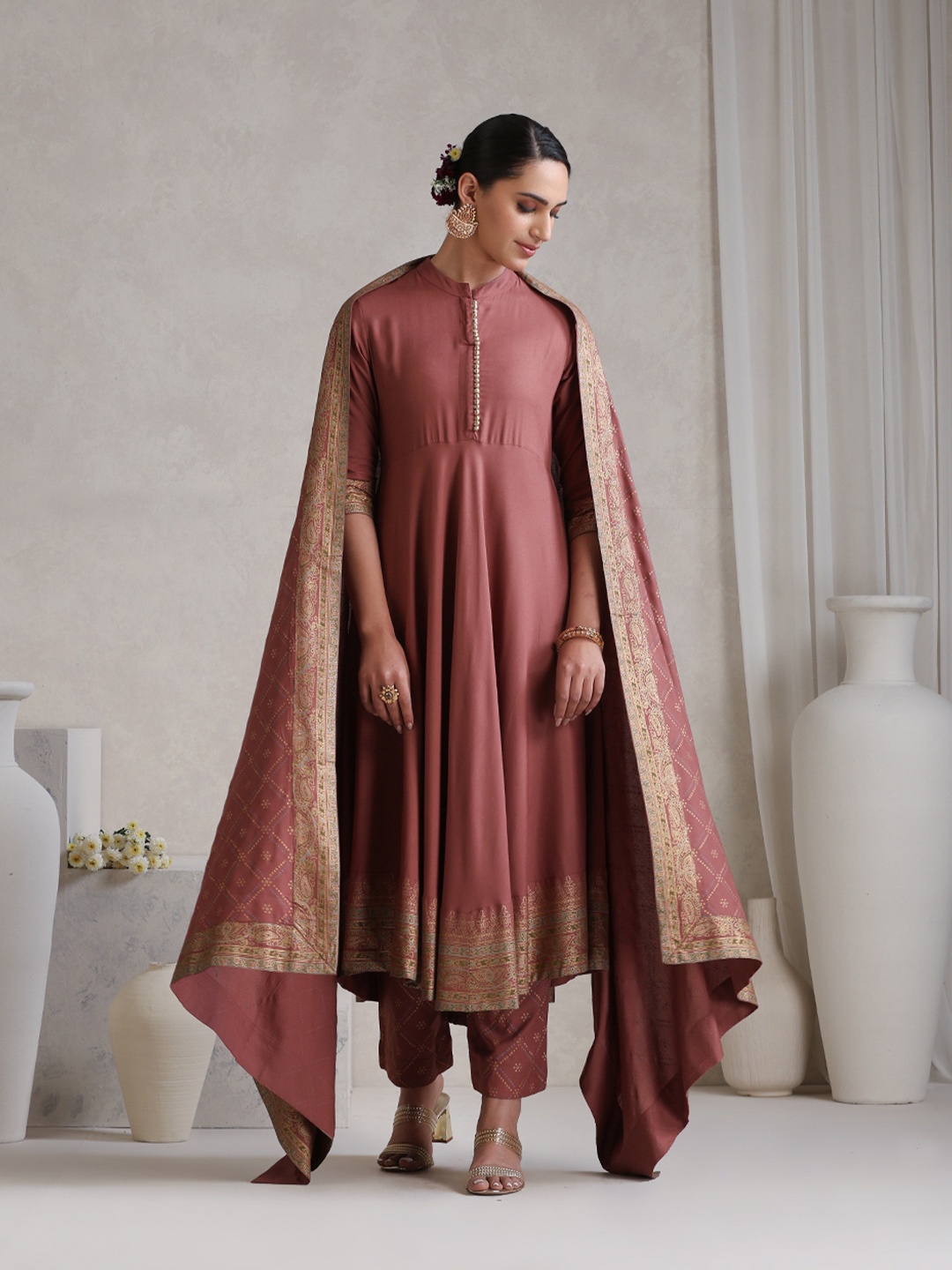 Khushal K Women Ethnic Motifs Printed Empire Kurta with Palazzos & With Dupatta, Brown
Khushal K Women Ethnic Motifs Printed Empire Kurta with Palazzos & With Dupatta, Brown