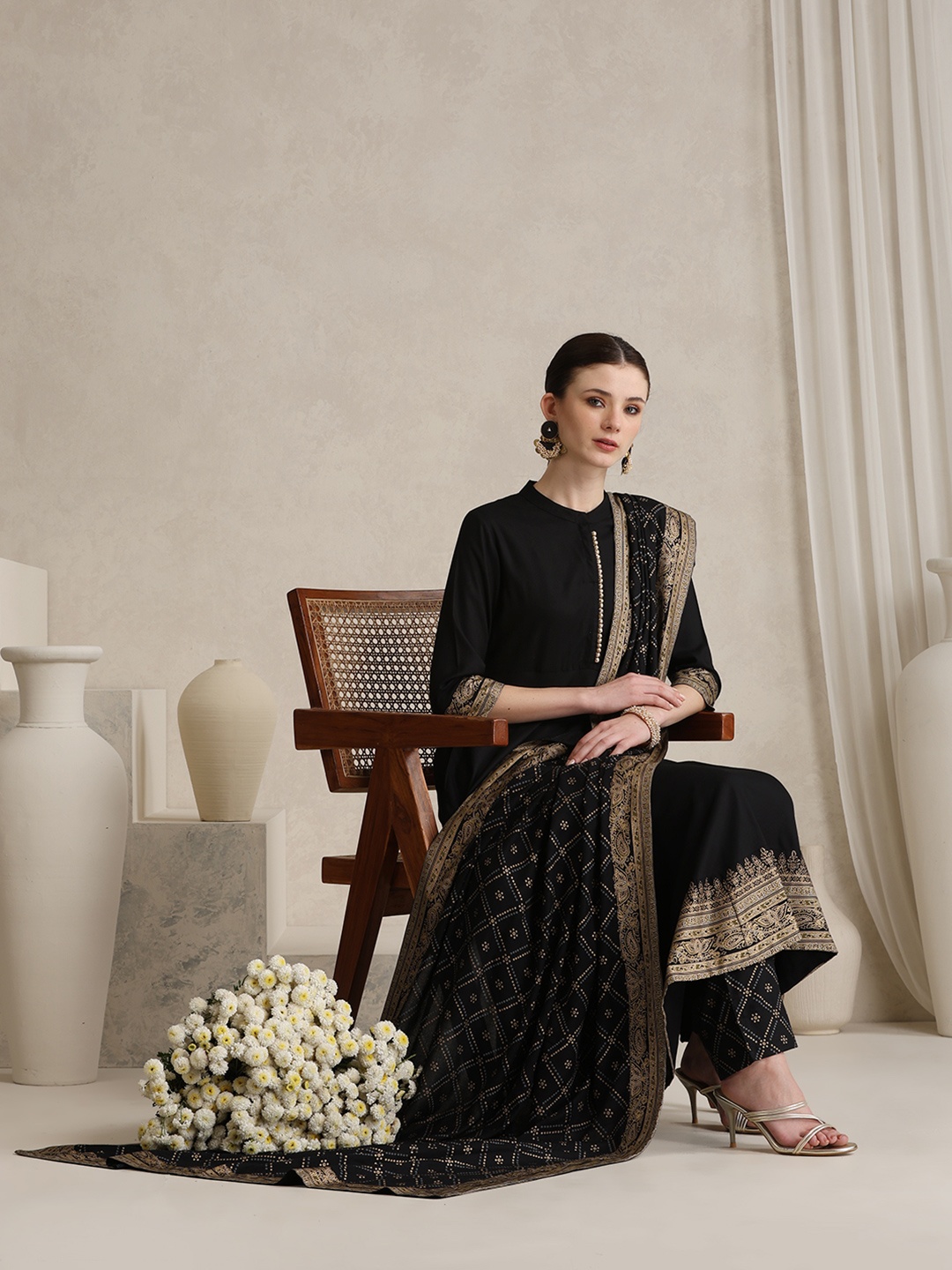 Khushal K Women Ethnic Motifs Printed Empire Kurta with Palazzos & With Dupatta, Black
Khushal K Women Ethnic Motifs Printed Empire Kurta with Palazzos & With Dupatta, Black