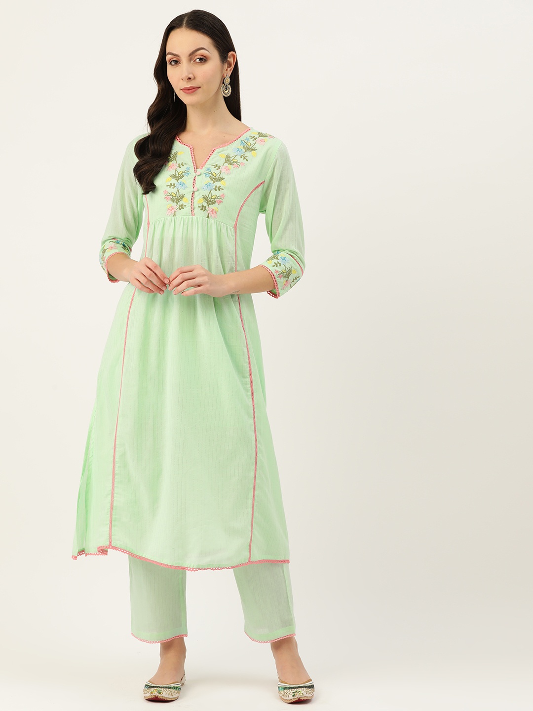 MISRI Women Floral Yoke Design Regular Pure Cotton Kurta with Palazzos, Green
MISRI Women Floral Yoke Design Regular Pure Cotton Kurta with Palazzos, Green