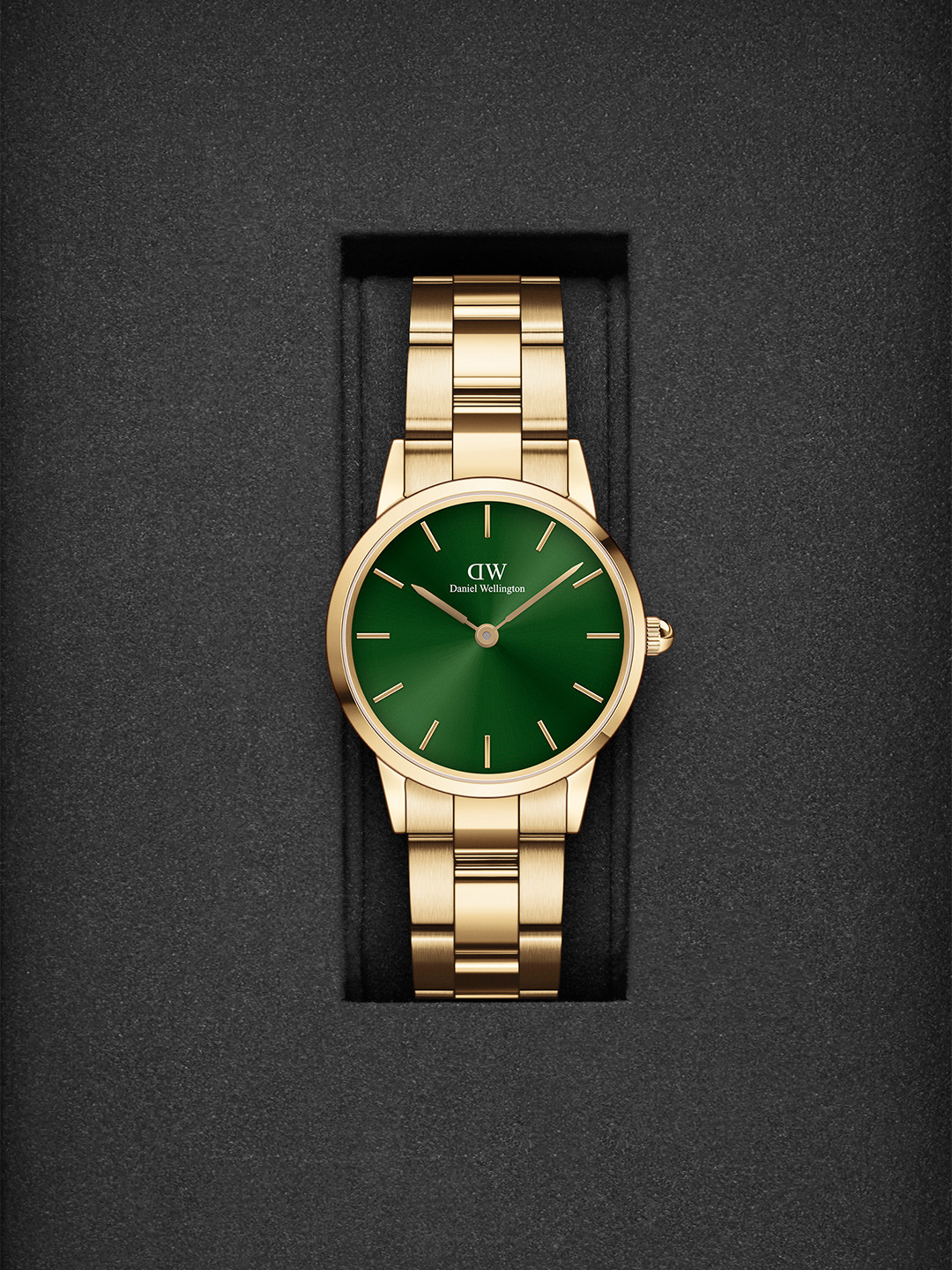 Daniel Wellington Bracelet Style Straps 28mm Analogue Women Watch DW00100555, Green
Daniel Wellington Bracelet Style Straps 28mm Analogue Women Watch DW00100555, Green
