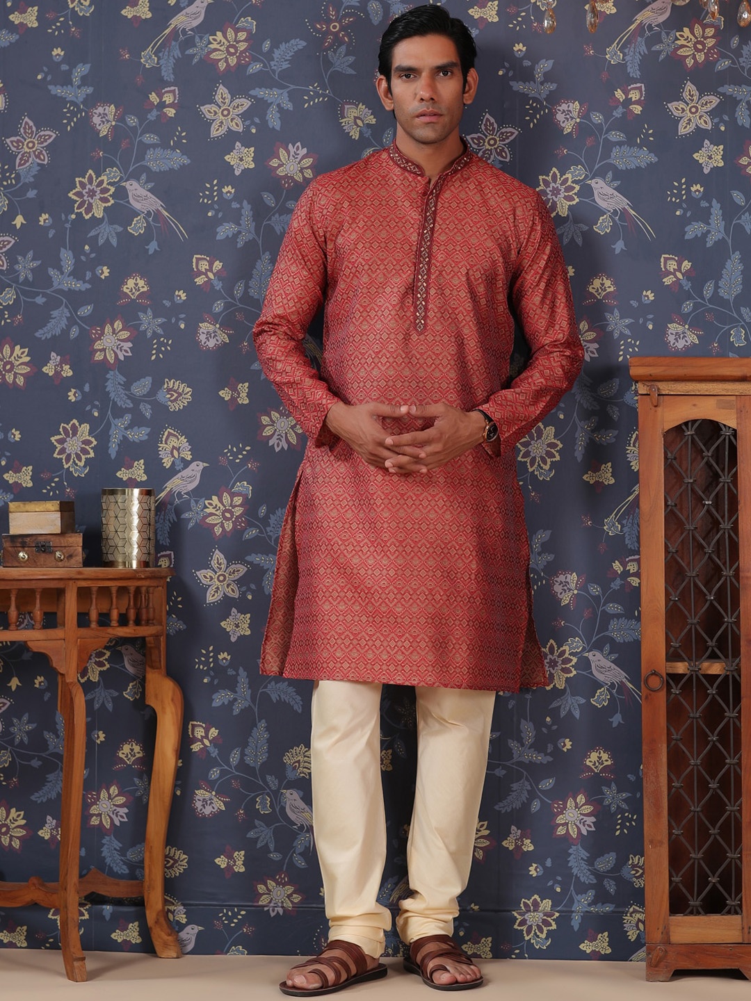 House of Pataudi Ethnic Motifs Printed Thread Work Regular Kurta with Churidar, Rust
House of Pataudi Ethnic Motifs Printed Thread Work Regular Kurta with Churidar, Rust