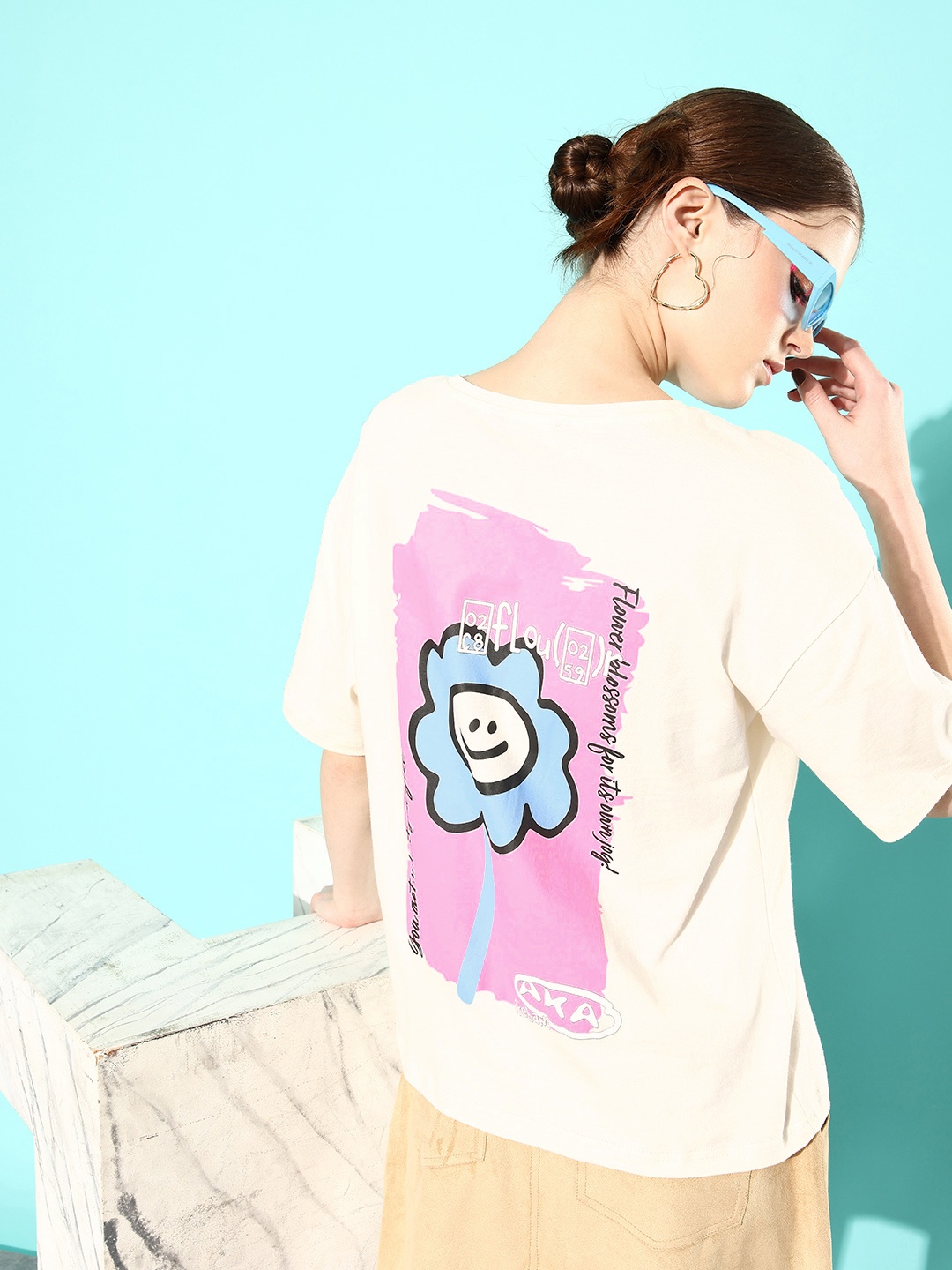 DressBerry Graphic Printed Drop-Shoulder Sleeves Pure Cotton T-shirt, Off white
DressBerry Graphic Printed Drop-Shoulder Sleeves Pure Cotton T-shirt, Off white
