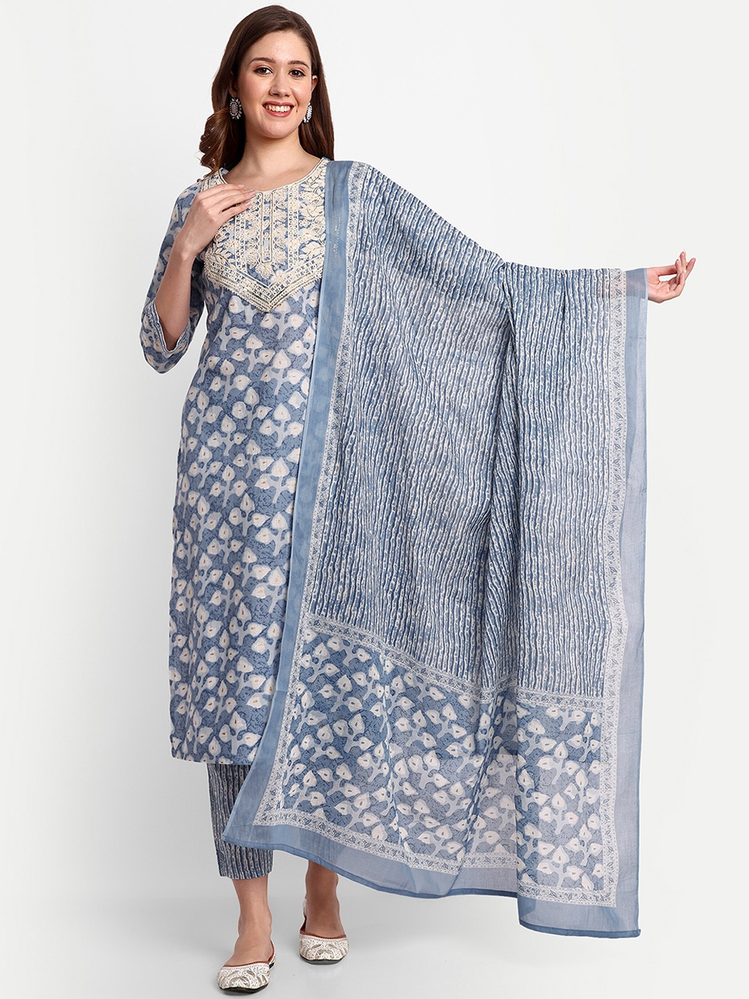 NH KAPDEWALA Regular Thread Work Pure Cotton Kurti with Trousers & Dupatta, Grey
NH KAPDEWALA Regular Thread Work Pure Cotton Kurti with Trousers & Dupatta, Grey