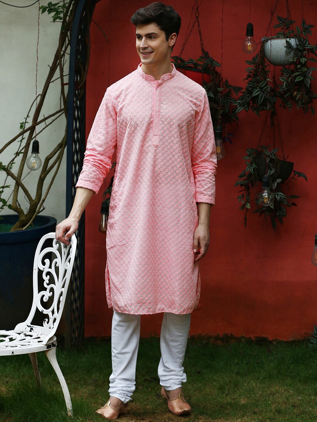 Sanwara Ethnic Motifs Embroidered Regular Chikankari Pure Cotton Kurta with Churidar, Pink
Sanwara Ethnic Motifs Embroidered Regular Chikankari Pure Cotton Kurta with Churidar, Pink