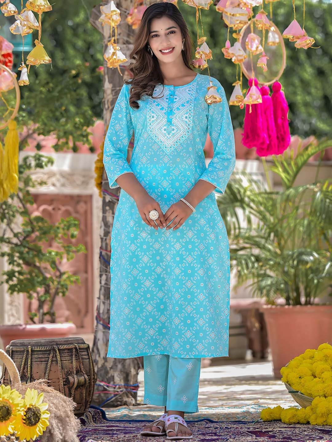 NITVAN Printed Embroidered Detail Pure Cotton Kurta Set With Dupatta, Blue
NITVAN Printed Embroidered Detail Pure Cotton Kurta Set With Dupatta, Blue