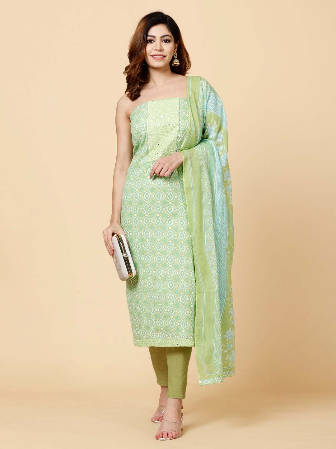 Meena Bazaar Ethnic Motifs Printed Mirror & Thread Work Unstitched Dress Material, Green
Meena Bazaar Ethnic Motifs Printed Mirror & Thread Work Unstitched Dress Material, Green