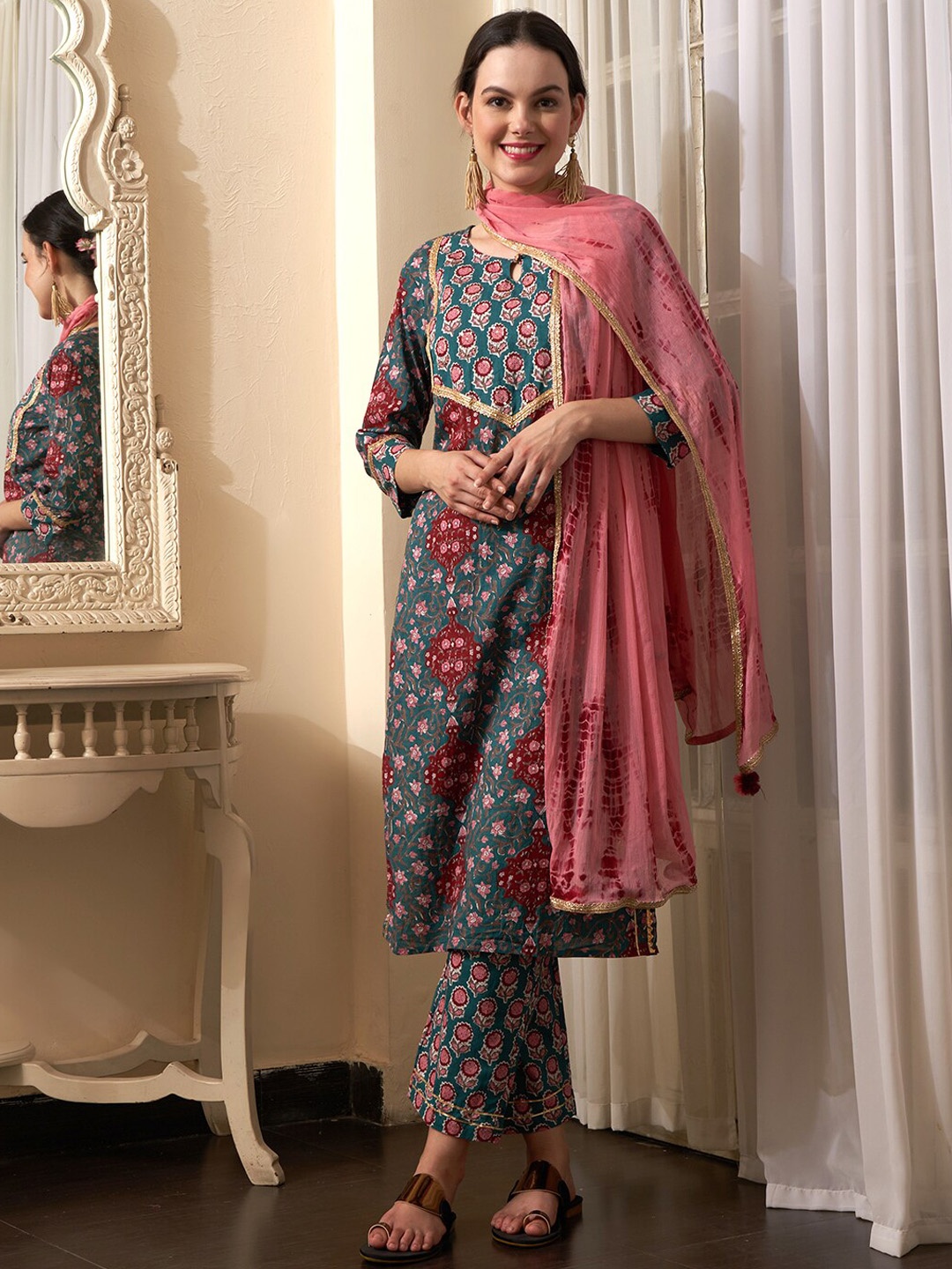 Sangria Teal Blue Floral Printed Gotta Patti Pure Cotton Kurta With Trousers & Dupatta
Sangria Teal Blue Floral Printed Gotta Patti Pure Cotton Kurta With Trousers & Dupatta
