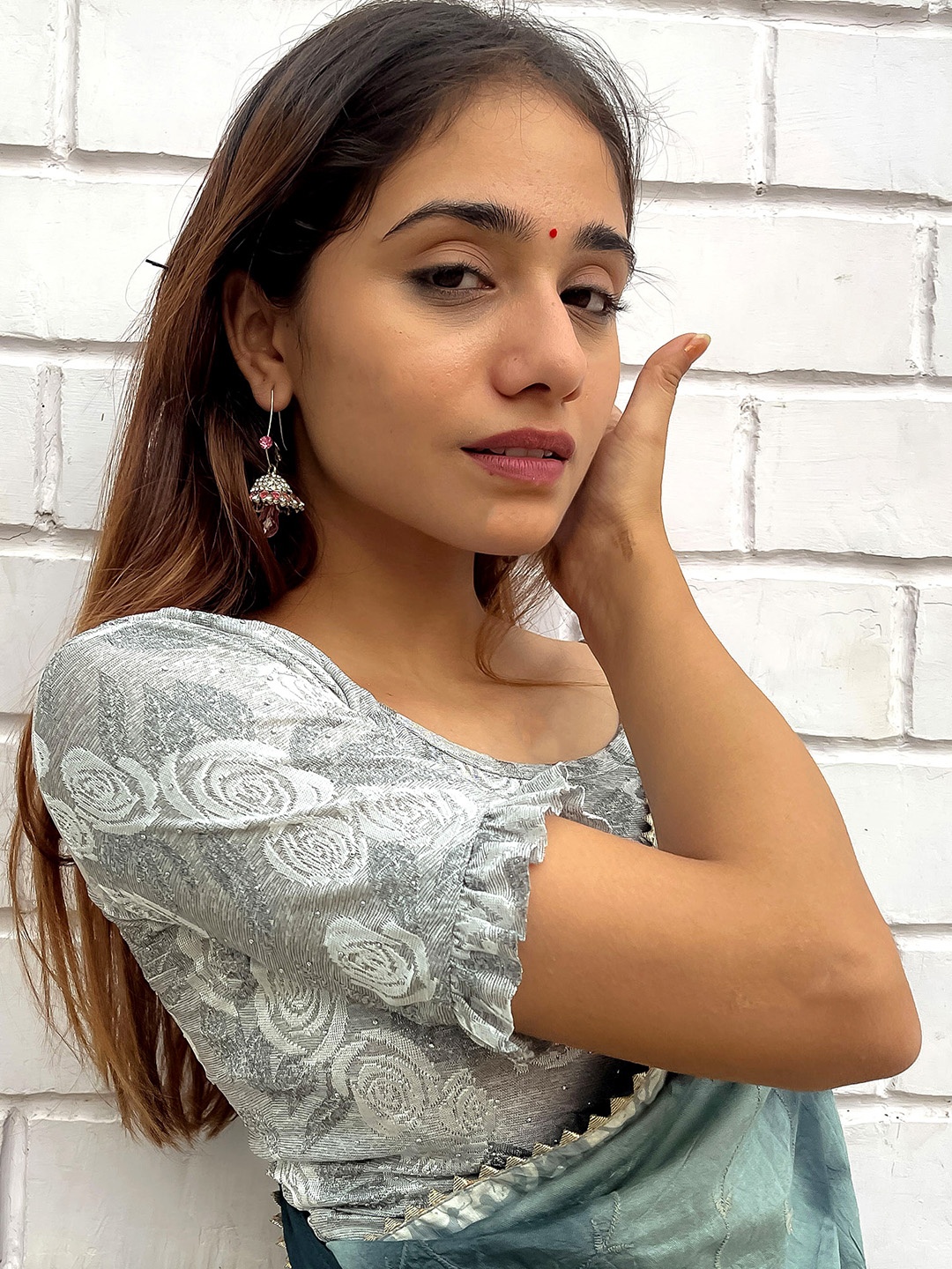 Bindigasm's Advi Floral Self Design Beads And Stones Jacquard & Lycra Saree Blouse, Grey
Bindigasm's Advi Floral Self Design Beads And Stones Jacquard & Lycra Saree Blouse, Grey