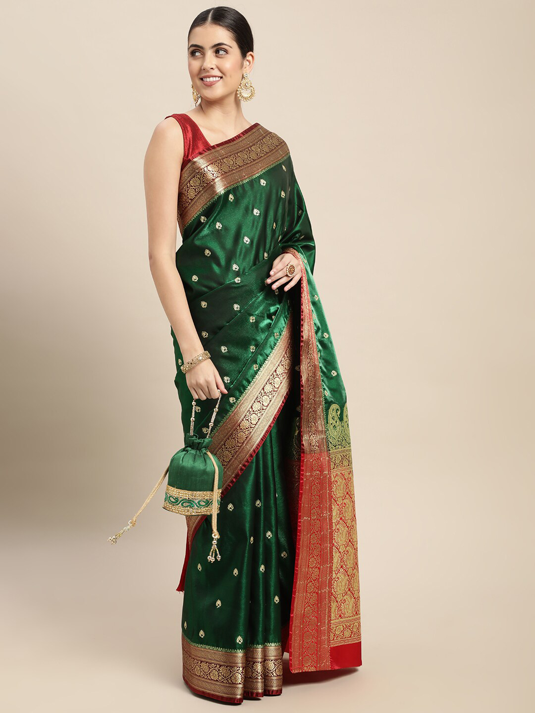 HOUSE OF BEGUM Green & Red Woven Design Zari Silk Blend Banarasi Saree With Blouse Piece
HOUSE OF BEGUM Green & Red Woven Design Zari Silk Blend Banarasi Saree With Blouse Piece
