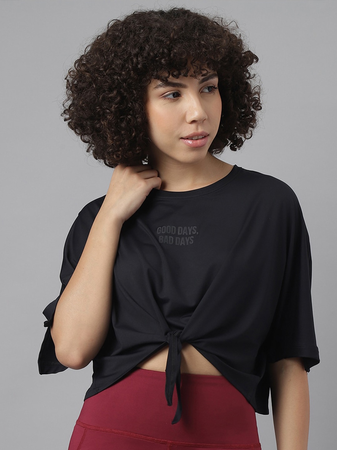 MKH Relaxed Fit Waist Tie-up Detailed Dri-Fit Technology Training T-shirt, Black
MKH Relaxed Fit Waist Tie-up Detailed Dri-Fit Technology Training T-shirt, Black