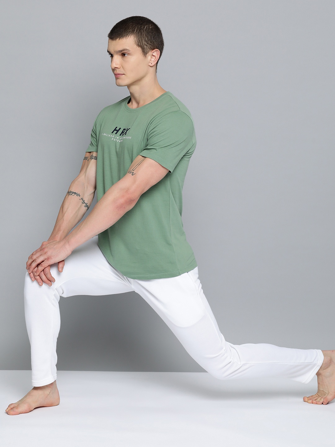 HRX by Hrithik Roshan Men Brand Logo Printed Bio Finish Pure Cotton T-shirt, Green
HRX by Hrithik Roshan Men Brand Logo Printed Bio Finish Pure Cotton T-shirt, Green